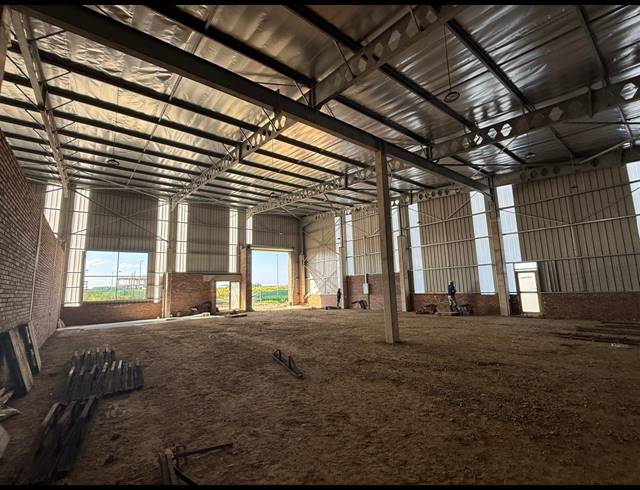 796M² INDUSTRIAL YARD TO LET IN NORTH POINT